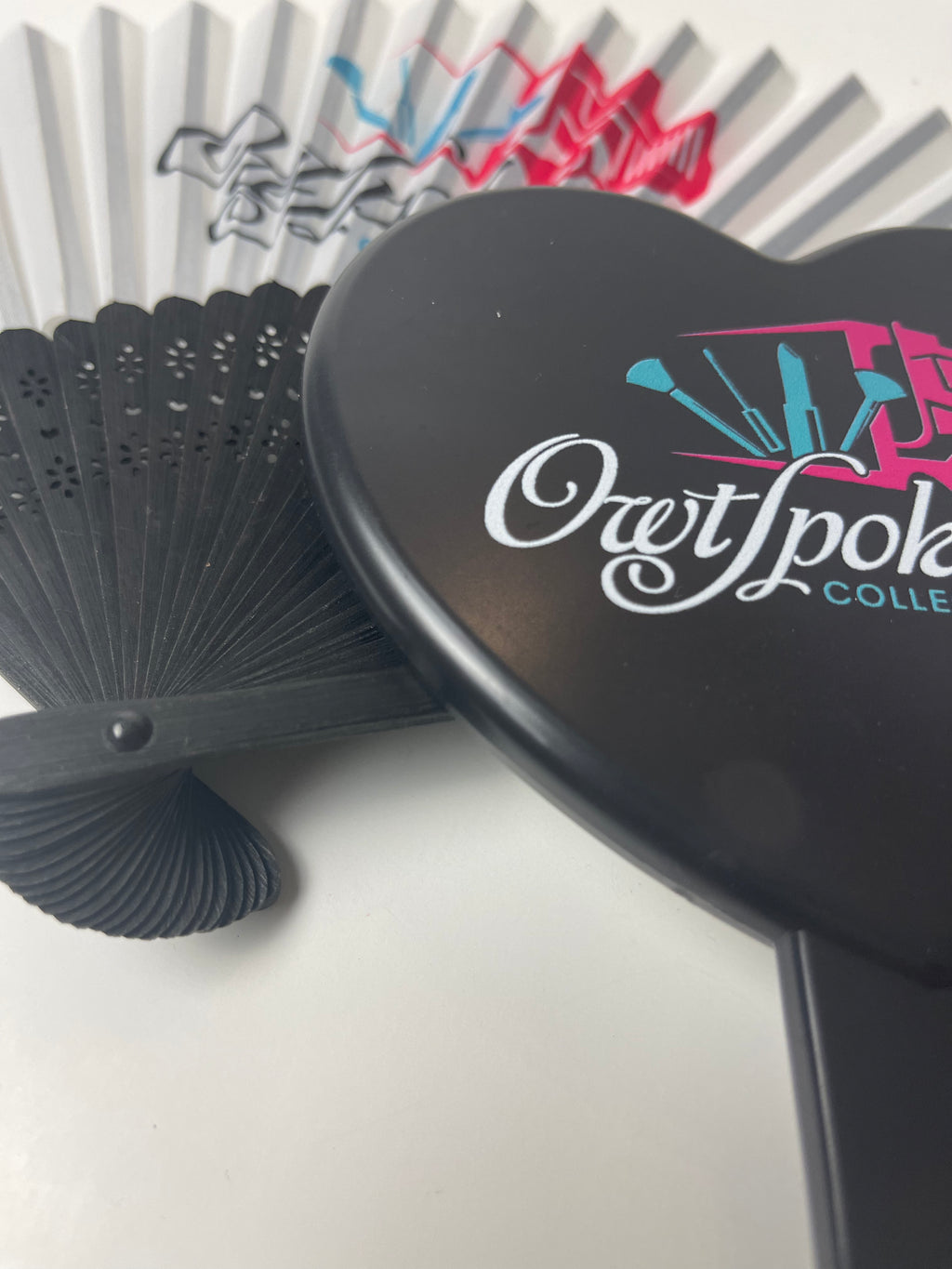 Heart-Shaped Owtspoken Mirror