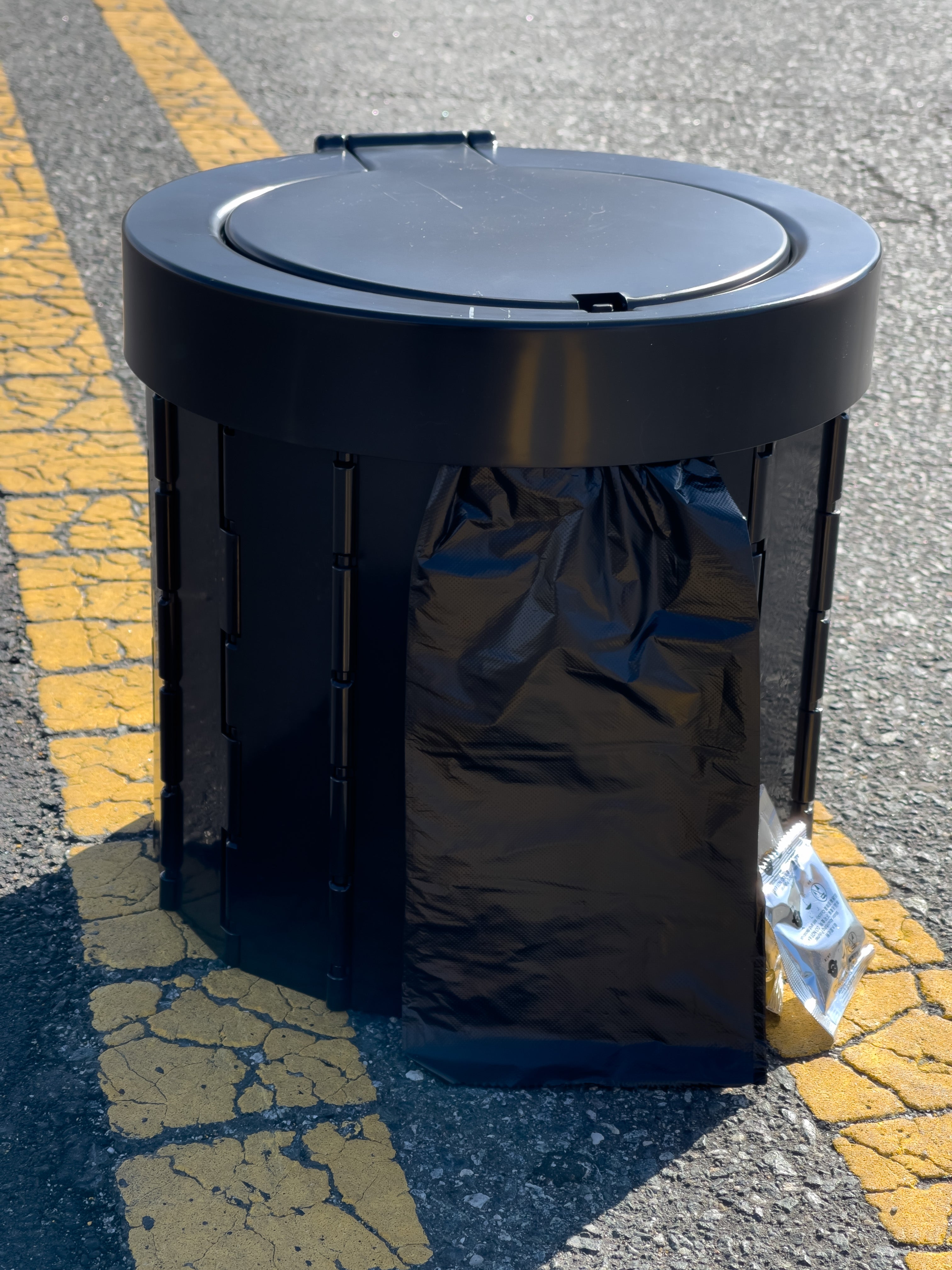 Portable Folding Toilet /1 Bundles of Trash Bag